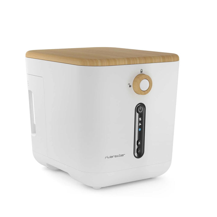 Humidificateur blanc et bois clair.