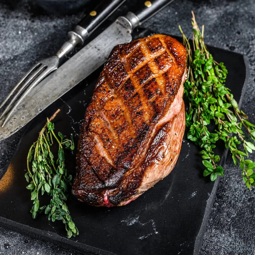 Magrets de canard, sauce cassis - riviera&bar