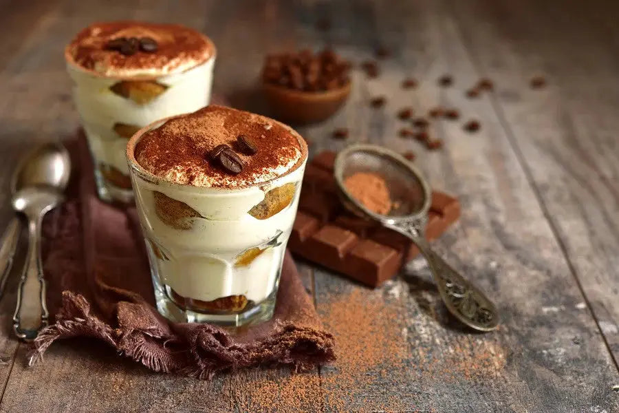 Tiramisu-au-pain-d-épice-et-cassis riviera&bar