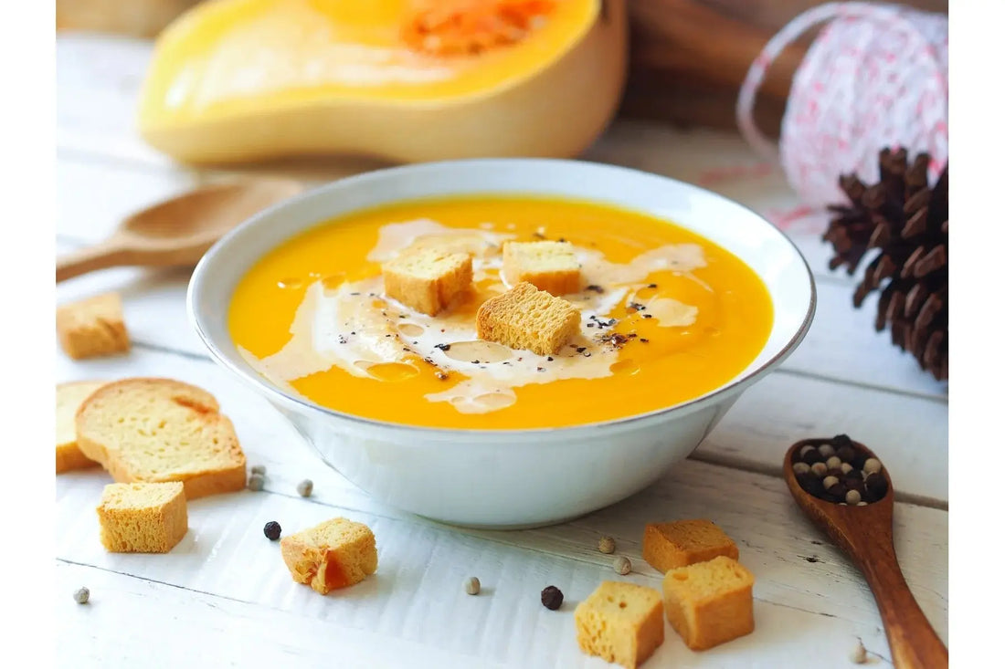 Velouté-de-butternut-et-ravioles-aux-ceps riviera&bar
