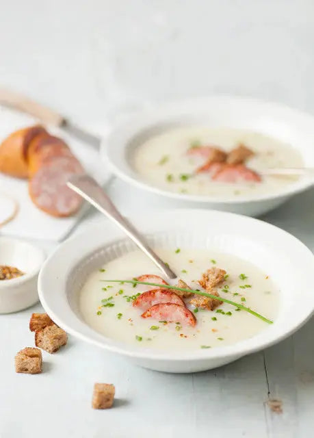 Velouté-de-panais-aux-saucisses-fumees riviera&bar
