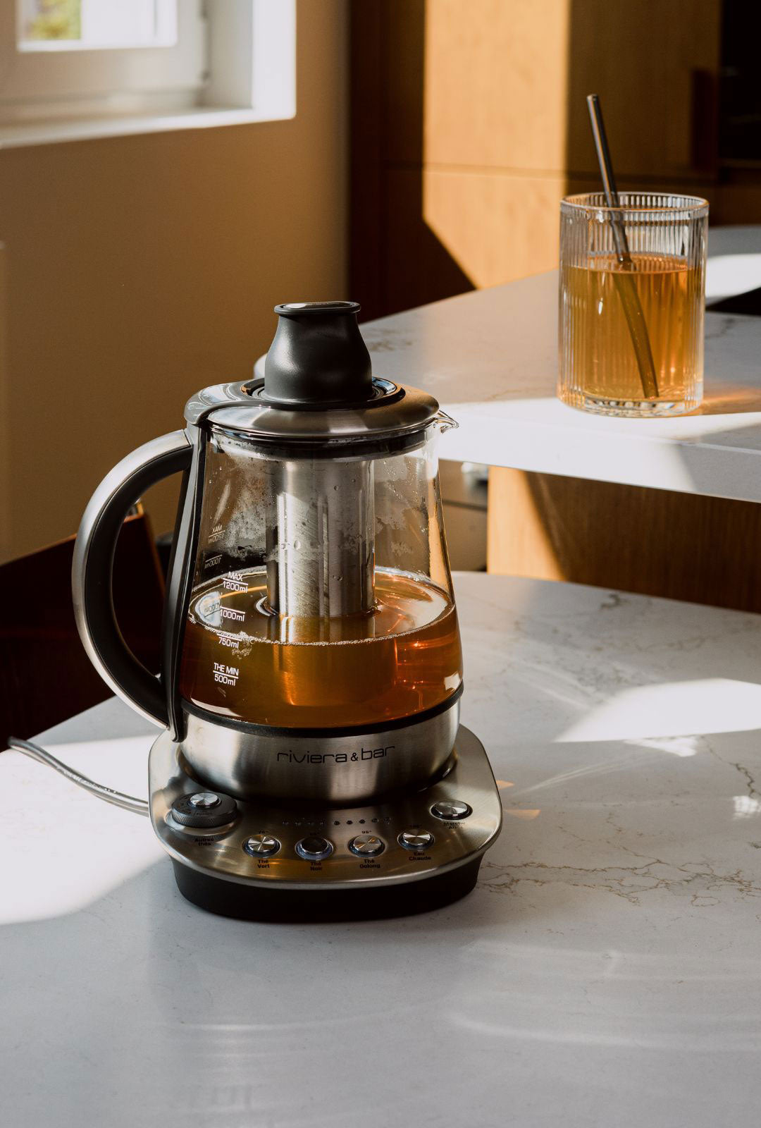 Théière électrique riviera&bar à température réglable avec tasse de thé infusé