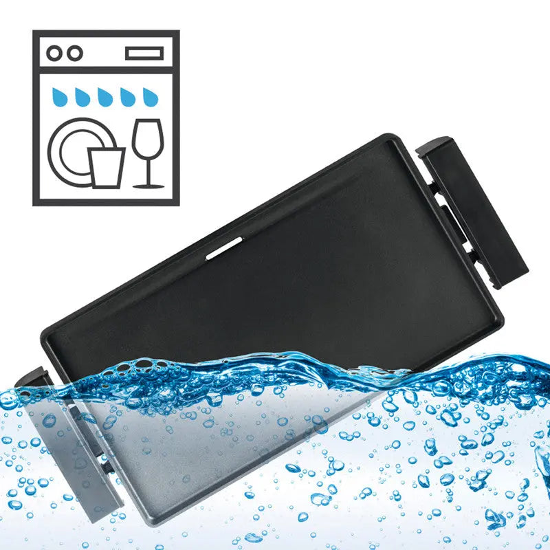 Plaque de cuisson noire lavable au lave-vaisselle.
