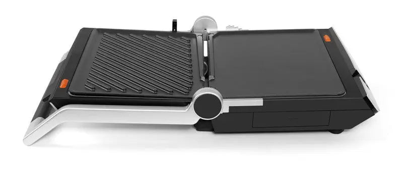 Grill de table noir et argent.
