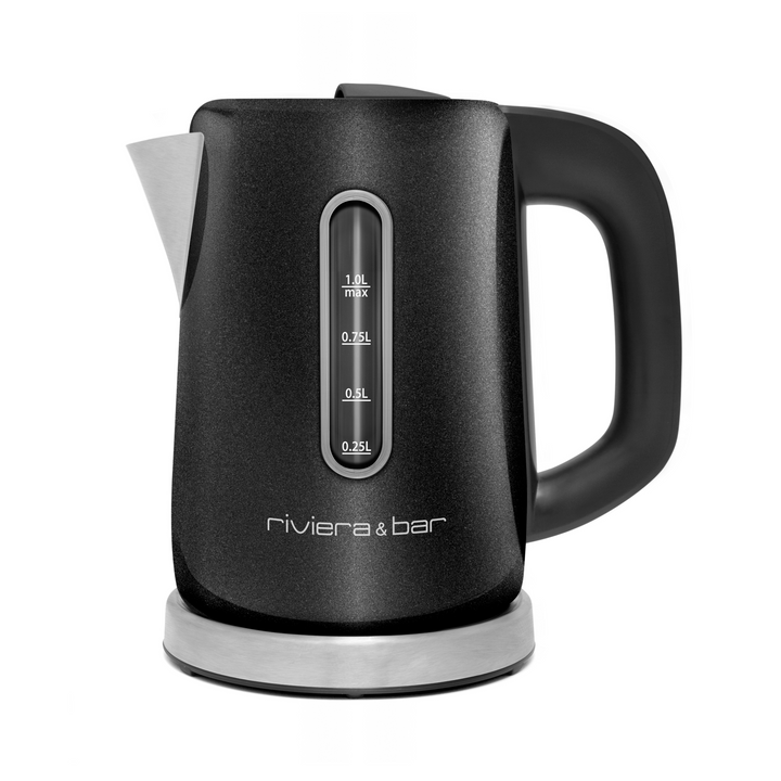 La bouilloire Maya 1L noir nacré de riviera&bar possède un indicateur de niveau d'eau, un bec et une base en inox, une température réglable pour boissons chaudes et le logo riviera&bar sur le devant.