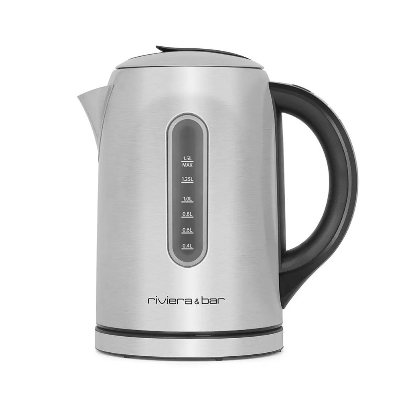 La Bouilloire Louna - Inox (1,5 L) de riviera&bar est une bouilloire électrique en acier inoxydable avec une poignée noire, un indicateur de niveau d'eau (0.4-1.5L), un thermostat réglable pour un contrôle précis, et un détail de la marque près de la base.