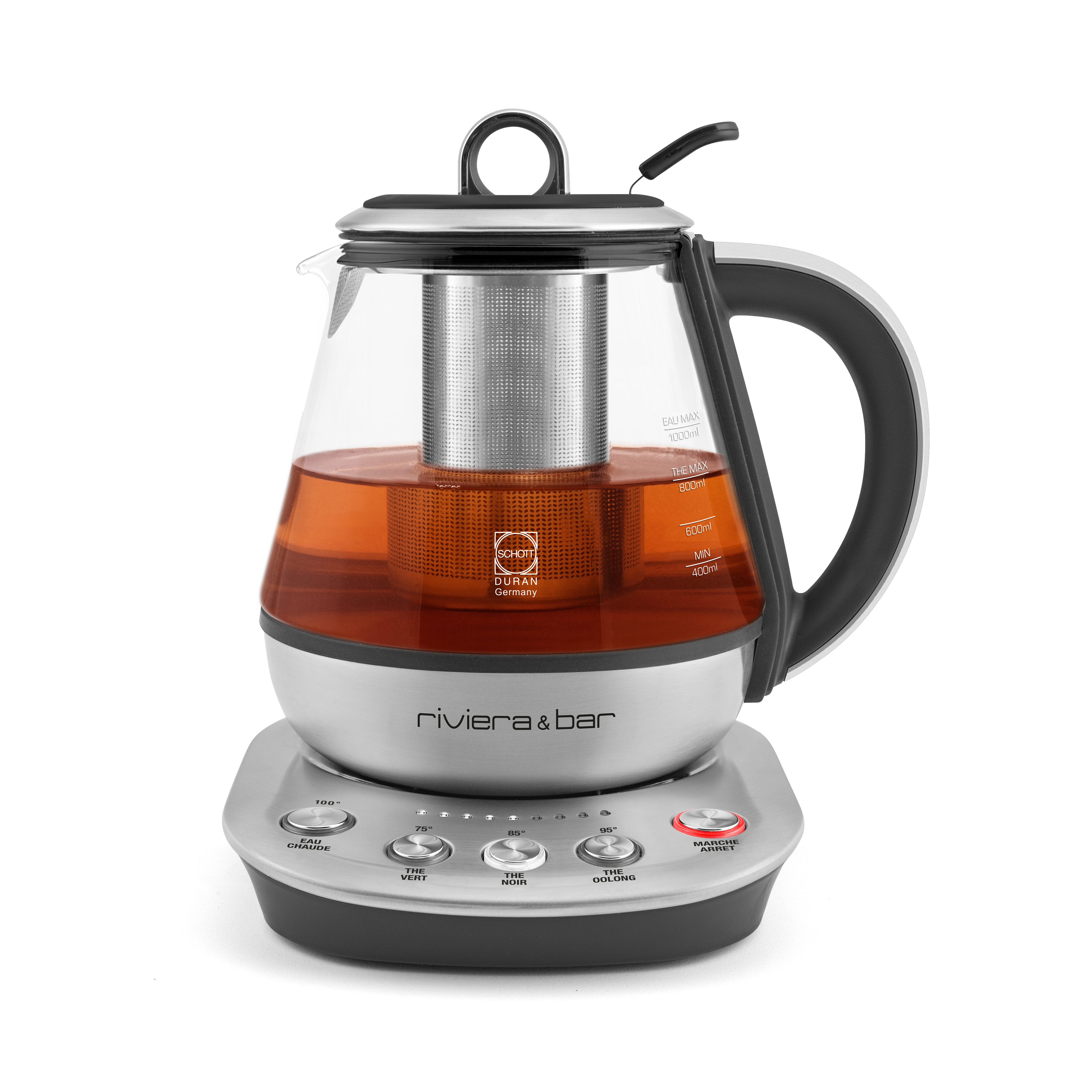 La Théière Fujian Zen (0,8 L) de riviera&bar repose sur sa base argentée élégante, remplie de thé. Elle dispose d'un écran digital et de boutons de réglage de la température, offrant de multiples options d'infusion pour une tasse idéale.