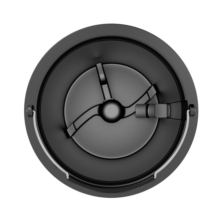 Vue du dessus d'un couvercle circulaire noir avec un bouton central, trois crêtes, un bec verseur à ouverture rapide et une poignée métallique incurvée - idéal pour les utilisateurs du riviera&bar Composteur de cuisine Minska qui adoptent la cuisine sans déchets.
