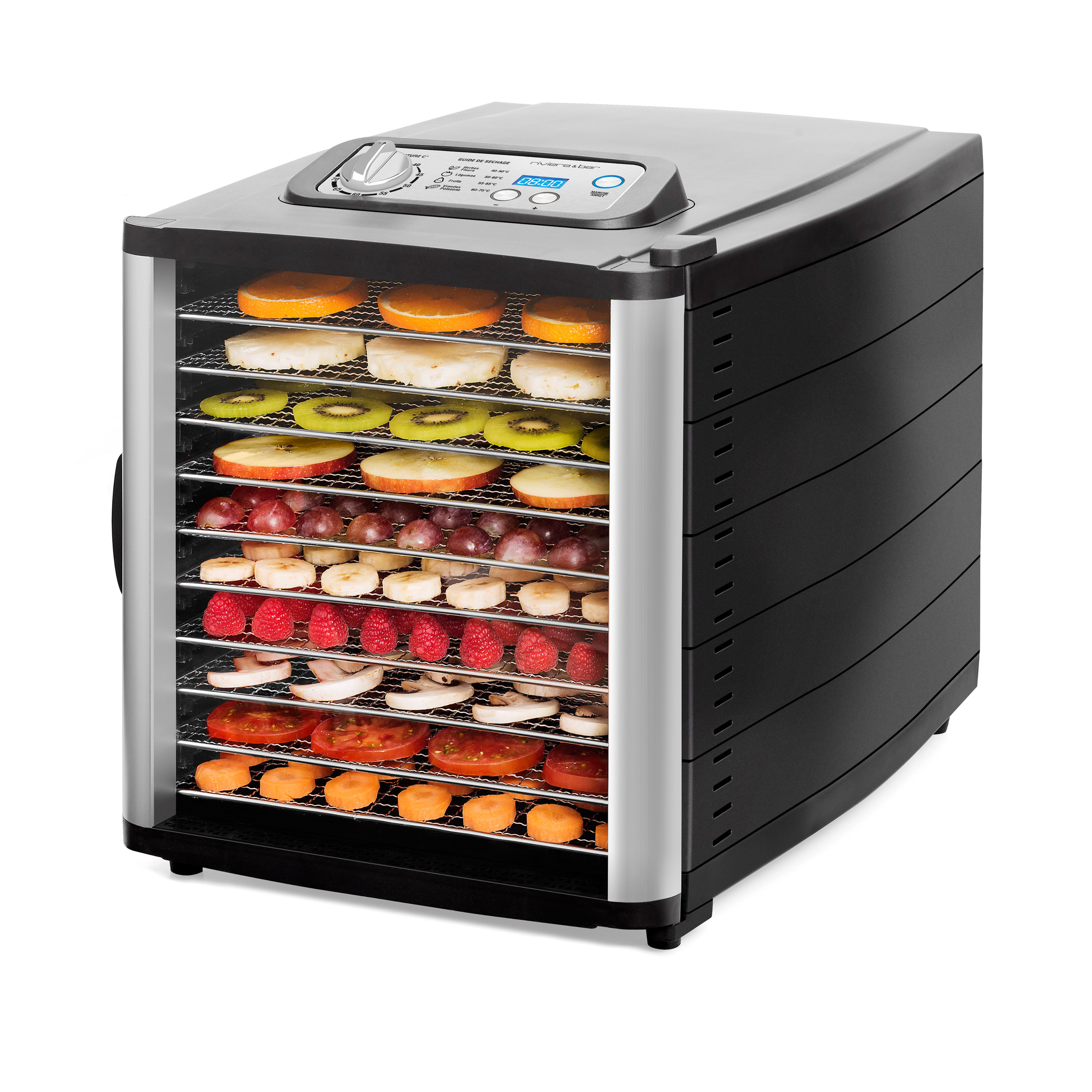 Déshydrateur alimentaire riviera&bar noir et argent avec huit plateaux ajustables, rempli de tranches de pommes, de kiwis, de raisins, de fraises et de pêches. Panneau de contrôle sur le dessus avec boutons et minuteur numérique.