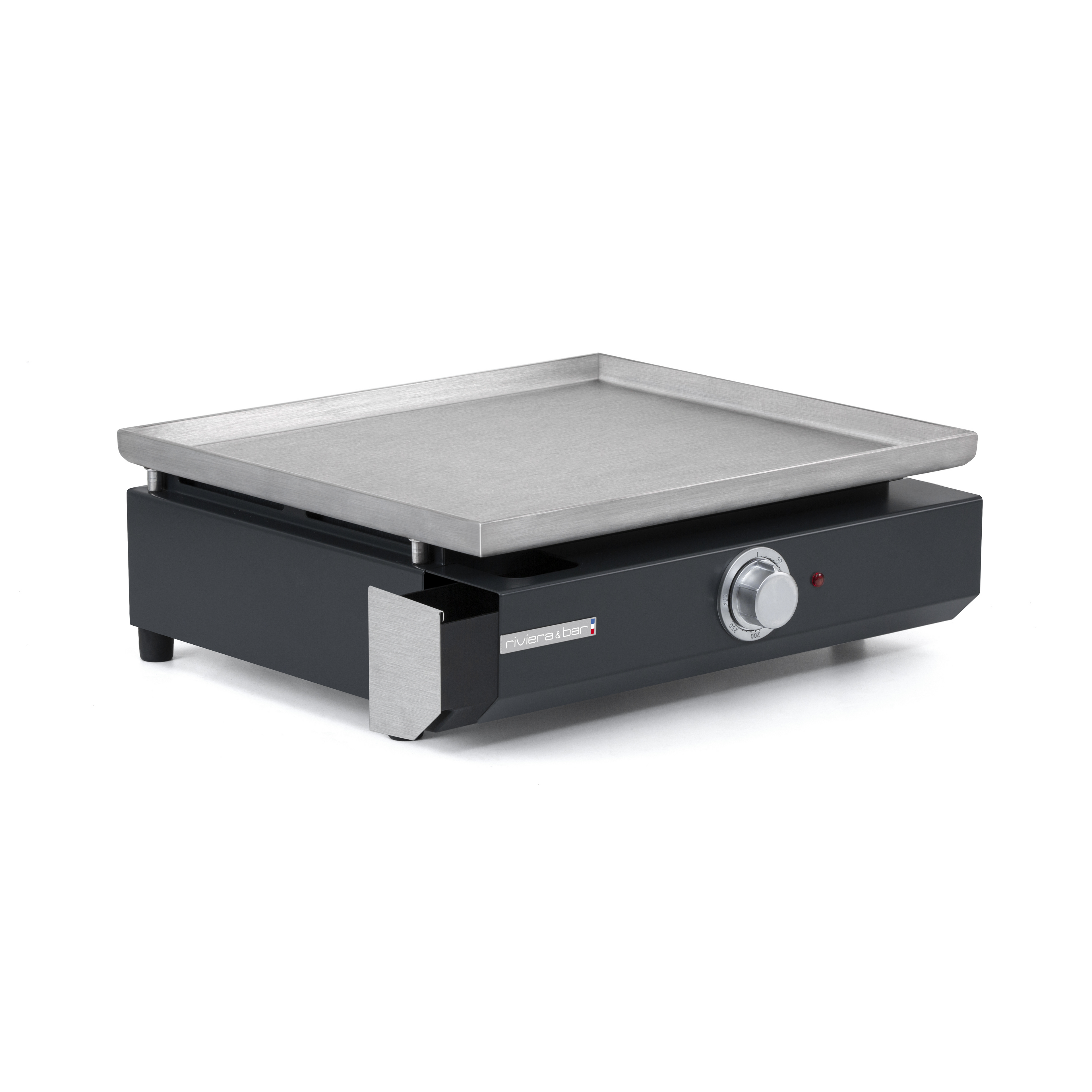 La Plancha professionnelle électrique riviera&bar dispose d'une surface de cuisson plate en acier inoxydable, d'un bouton de contrôle et d'un voyant lumineux sur une base noire avec des accents argentés pour une cuisson précise.